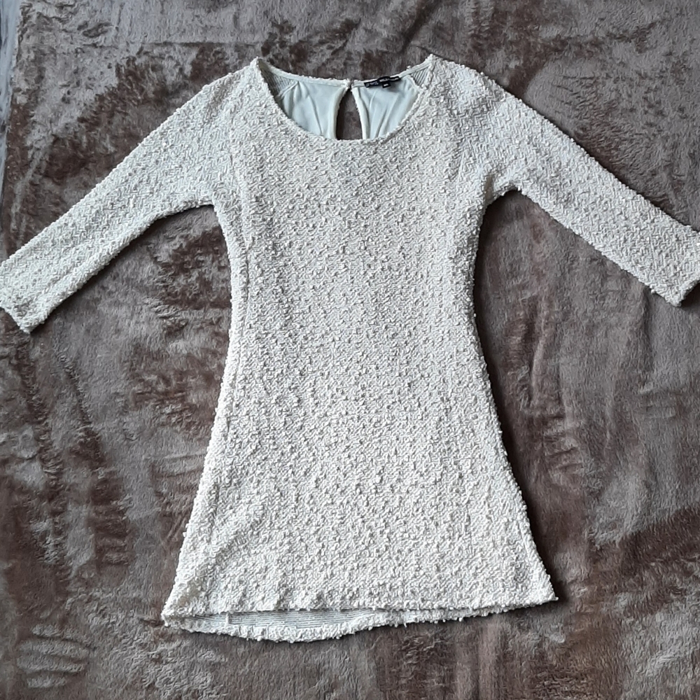 Beautiful fancy dress - ideal for classy evenings and parties.Brand: Millennium